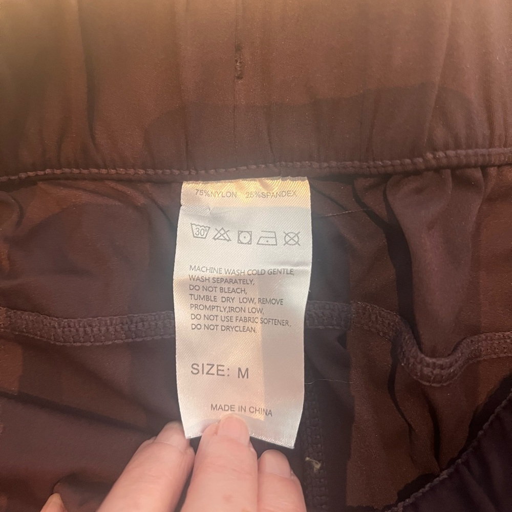 Santiny Deep Red Jogger Pants Size M - Picture 8 of 12